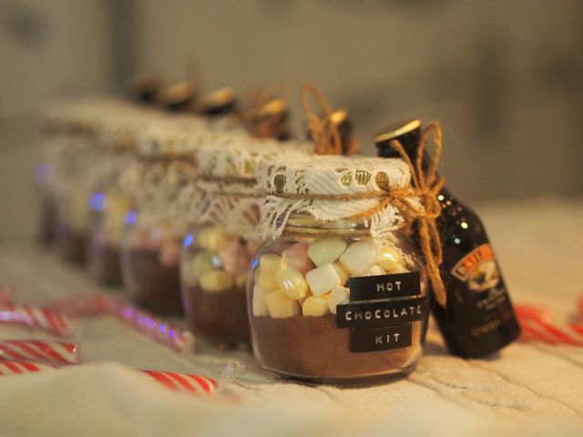 Diy christmas gift - hot chocolate kit!